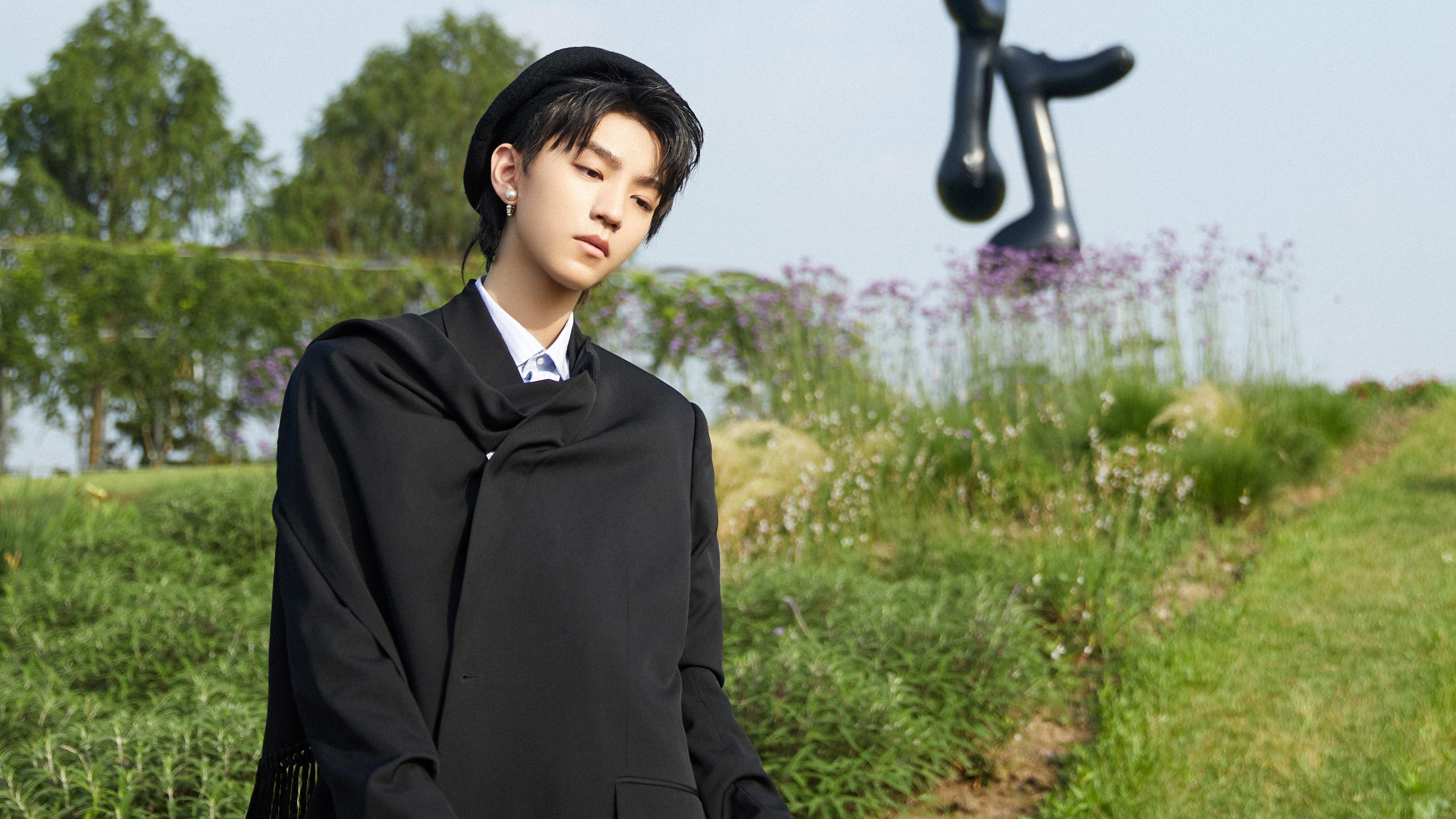 “英超战火升级，各队誓夺联赛王座”，英超hull