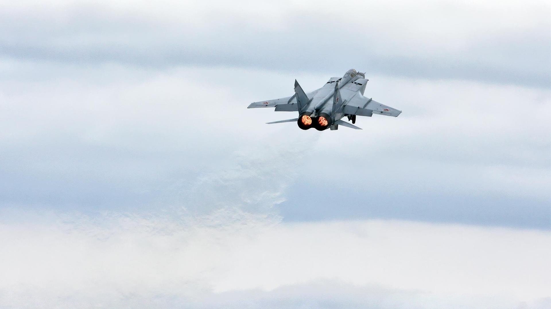 欧冠“明星合同”:转会市场最热门的引援盘点,欧冠转会新规则