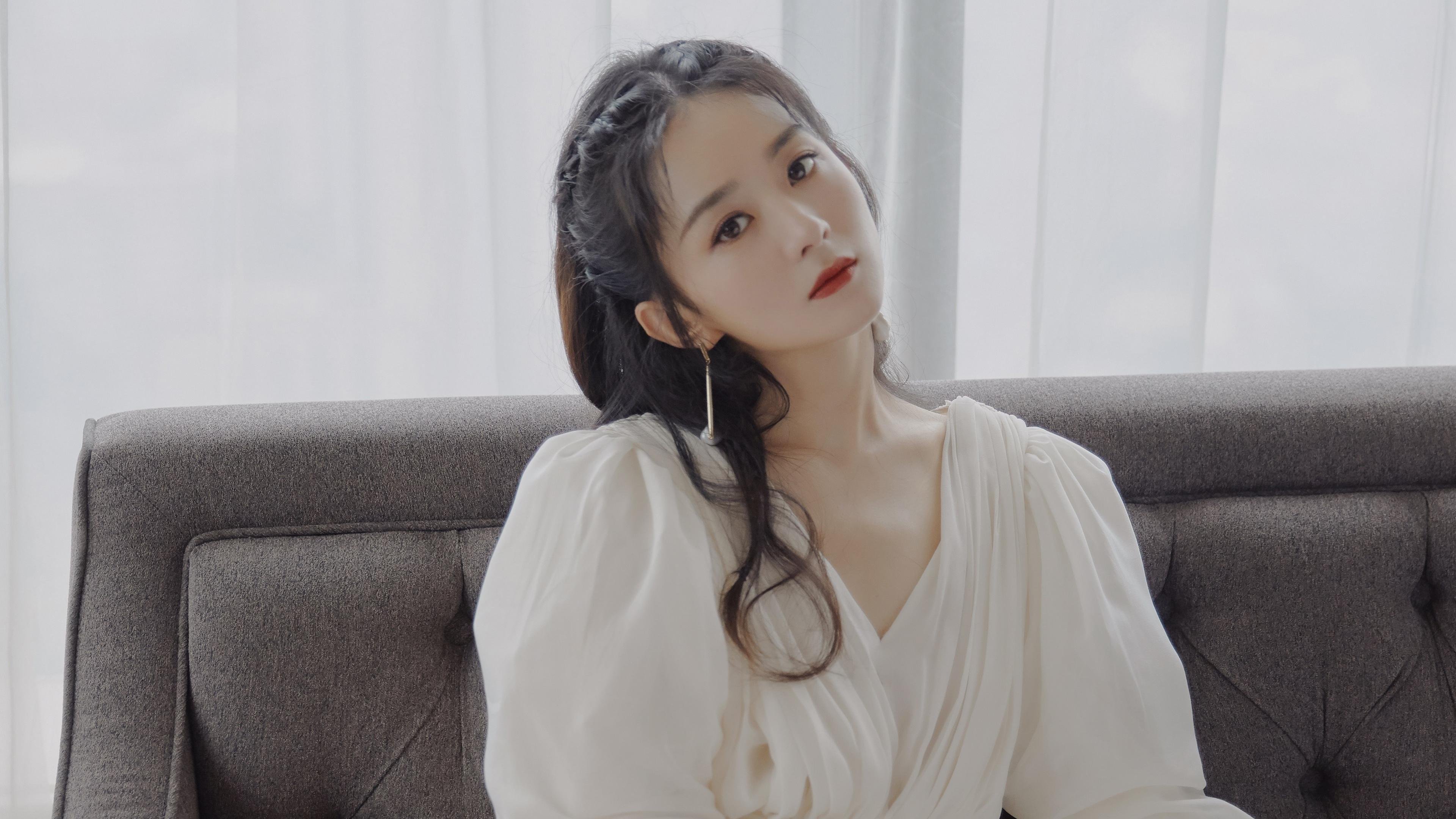 爱游戏官方网站-鹈鹕替补贡献巨大赢下关键比赛，鹈鹕对球员名单