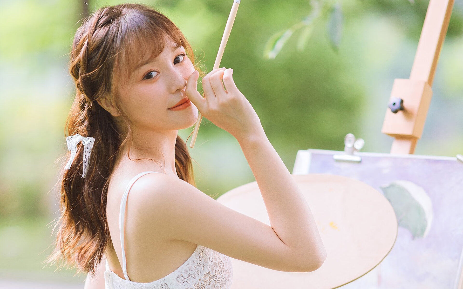 爱游戏体育app-李冰洁泳池对决 展现中国选手韧性，李冰洁泳装